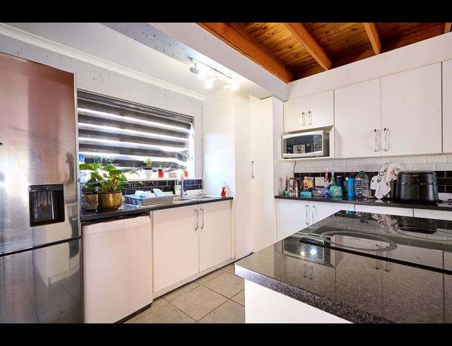 3 BEDROOM TOWNHOUSE FOR SALE IN BUCCLEUCH
